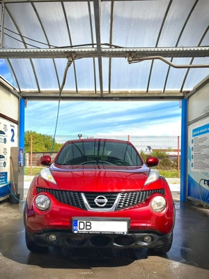vanzare Nissan Juke  - SUV -Diesel- 2011-rosu