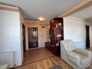Apartament 3 camere, 67 mp, parcare , zona Teilor  - imagine 2