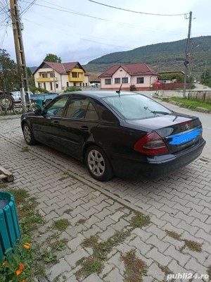 Mercedes Benz W211 - imagine 4