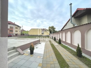 Casă spațioasă cu teren generos | 2 fronturi stradale | Zona Centrală  - imagine 9