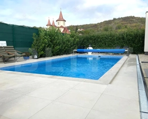 Vilă Luxoasa cu Piscină Exterioară, Podgoria, 150 mp - imagine 8