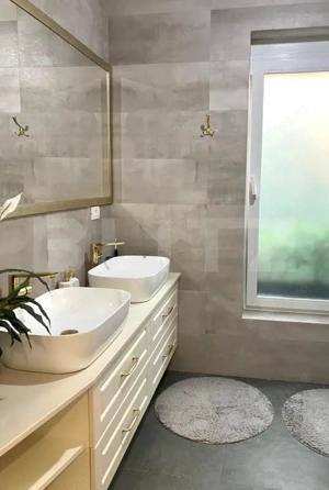 Vilă Luxoasa cu Piscină Exterioară, Podgoria, 150 mp - imagine 6