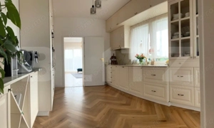 Vilă Luxoasa cu Piscină Exterioară, Podgoria, 150 mp - imagine 4