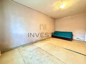 De vanzare apartament cu 3 camere pe strada Izlazului!