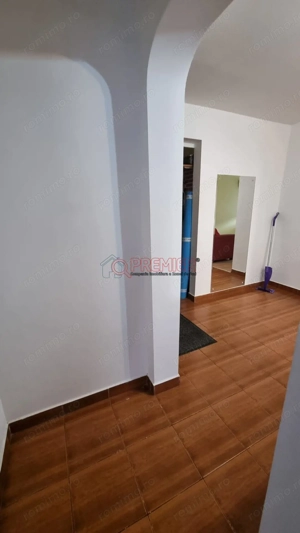 Apartament 3 camere Etaj 3/8 Bloc reabilitat - imagine 11