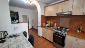 Apartament 3 camere Etaj 3/8 Bloc reabilitat - imagine 3