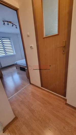 Apartament 3 camere Etaj 3/8 Bloc reabilitat - imagine 8
