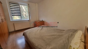 Apartament 3 camere Etaj 3/8 Bloc reabilitat - imagine 12