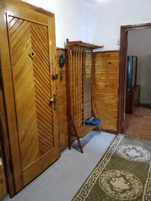 Închiriez apartament 