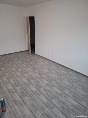 Ap. 2 cam. decomandat, etaj 3, Sid - Vest, renovat