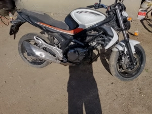 Vând Suzuki Gladius 650 