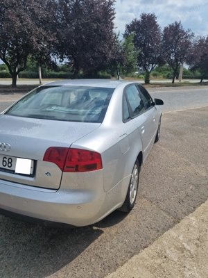 Vând Audi A4 B7
