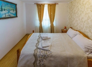 Pentru Craciun si Revelion Cabana Rasnov - imagine 3