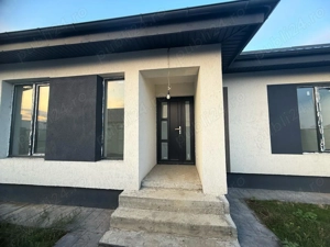 Casa Individuala   3 Camere   1 Baie   Teren 270 mp - imagine 2