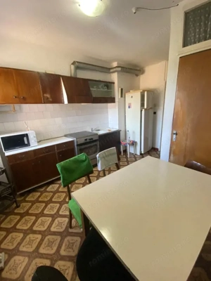 Apartament cu 3 camere, 75 mp, zona Centrala