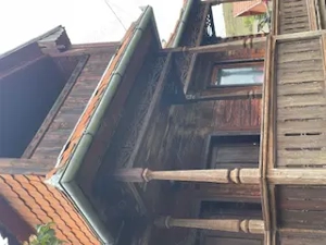 Casă tradițională din lemn - imagine 7