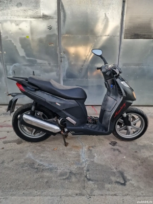 scuter aprilia sportcity 250cc - imagine 4