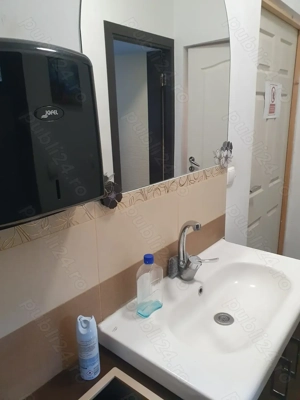 Închiriez Spatiu Comercial cu 12 locuri pentru parcare mașini  - imagine 5