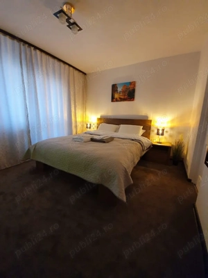 Apartament cu 3 camere, de vânzare în Curtea de Argeș.