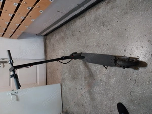 Vând trotineta electrica 