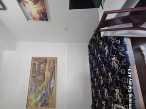 Inchiriez apartament parter