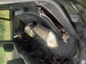 X3 e83 2006 pentru dezmembrări inclusiv motor complet sau simplu și mai ales piese auto foarte bună