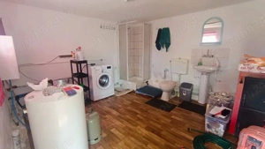 Casa cu teren in suprafață de 1038 mp in Mușătești jud Argeș - imagine 17