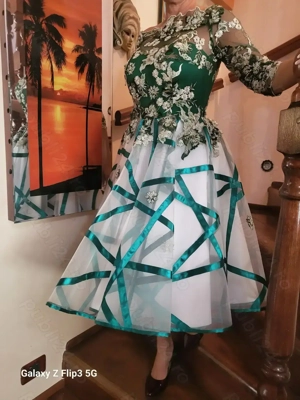 Vând rochii de ocazie 