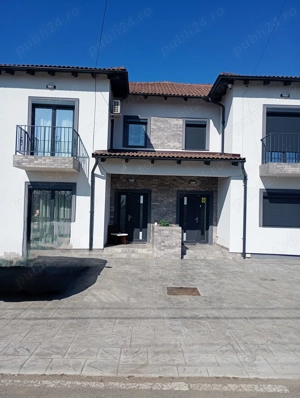 Casă de vânzare Utvin   5 camere, 2 băi, P+E, direct de la proprietar