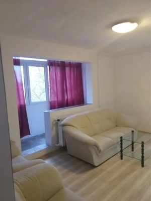 Apartament 3 camere de vânzare