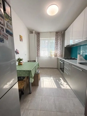 Apartament spatios cu 2 camere, decomandat, 54 mp utili - Giroc - imagine 5