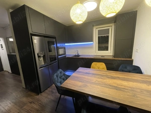Apartament 2 camere, 2 bai, terasa privata, mobilat complet, British School - imagine 2