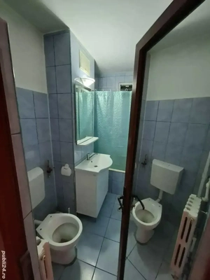 Vand Apartament Cu 2 Camere  Decomandat  ZONA Ultra Centrala La Parter Pozitie Pe Fata PRET 69000E  - imagine 3 Vand Apartament Cu 2 Camere  Decomandat  ZONA Ultra Centrala La Parter Pozitie Pe Fata PRET 69000E  - imagine 3