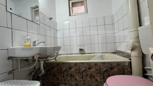 Apartament 2 camere, 50 mp, zona Cetate - imagine 5 Apartament 2 camere, 50 mp, zona Cetate - imagine 5