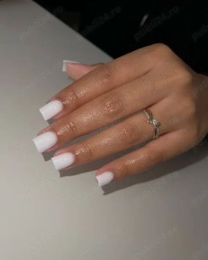 Manichiura cu gel polygel