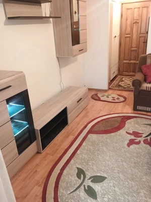 Ofer spre închiriere garsoniera zona 1 Brasov