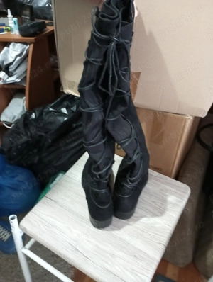 Cizme pentru femei negre