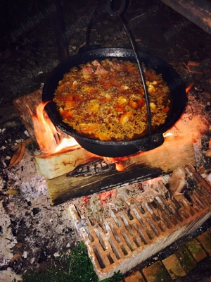 Angajam personal pentru servicii de catering diverse meniuri - imagine 4 Angajam personal pentru servicii de catering diverse meniuri - imagine 4