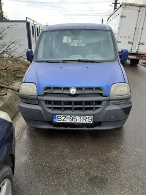 Vând auto cu foi arc spate cu fiscal carte și certificat sau schimb cu țeavă rectangularacu țeavă re