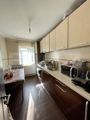 Apartament 3 camere - Etaj 3 -  Zona Cuza Vodă II