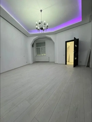 { Metrou UNIVERSITATE } Apartament 4 camere