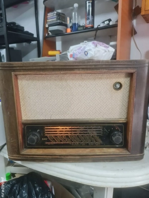 Radio lemn anul 1955