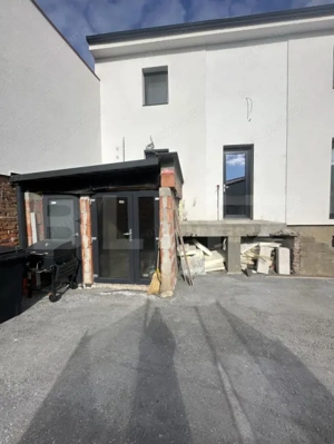 Casa 9 camere, 330 mp, 400 mp teren, zona Semicentrală - imagine 15