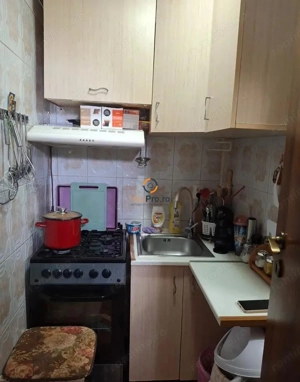 Garsoniera mobilata si utilata zona Buziasului Bloc izolat cu acoperis de tigla - imagine 2