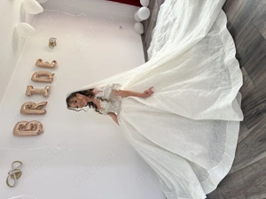 Rochie de mireasă tip prințesă  - imagine 2