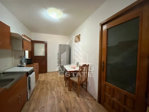 Apartament cu 2 camere, etajul 1, zona Sagului