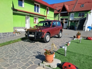  Vând Lada Niva 1.7 benzină