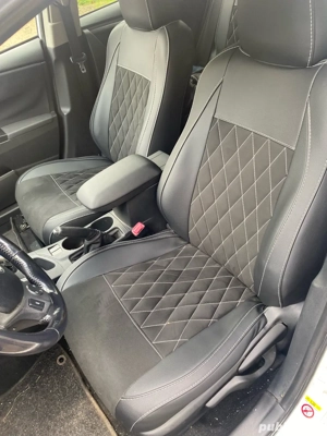 Toyota Auris 1.8 Hybrid - imagine 2 Toyota Auris 1.8 Hybrid - imagine 2