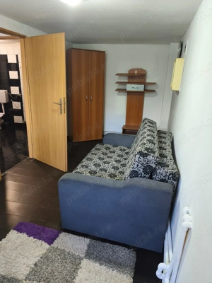 Cameră de închiriat