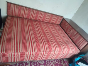 Pat stil dormeza cu lada, model vechi, folosit dar stare buna